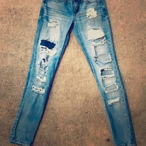 Like new ripped skinny jeans